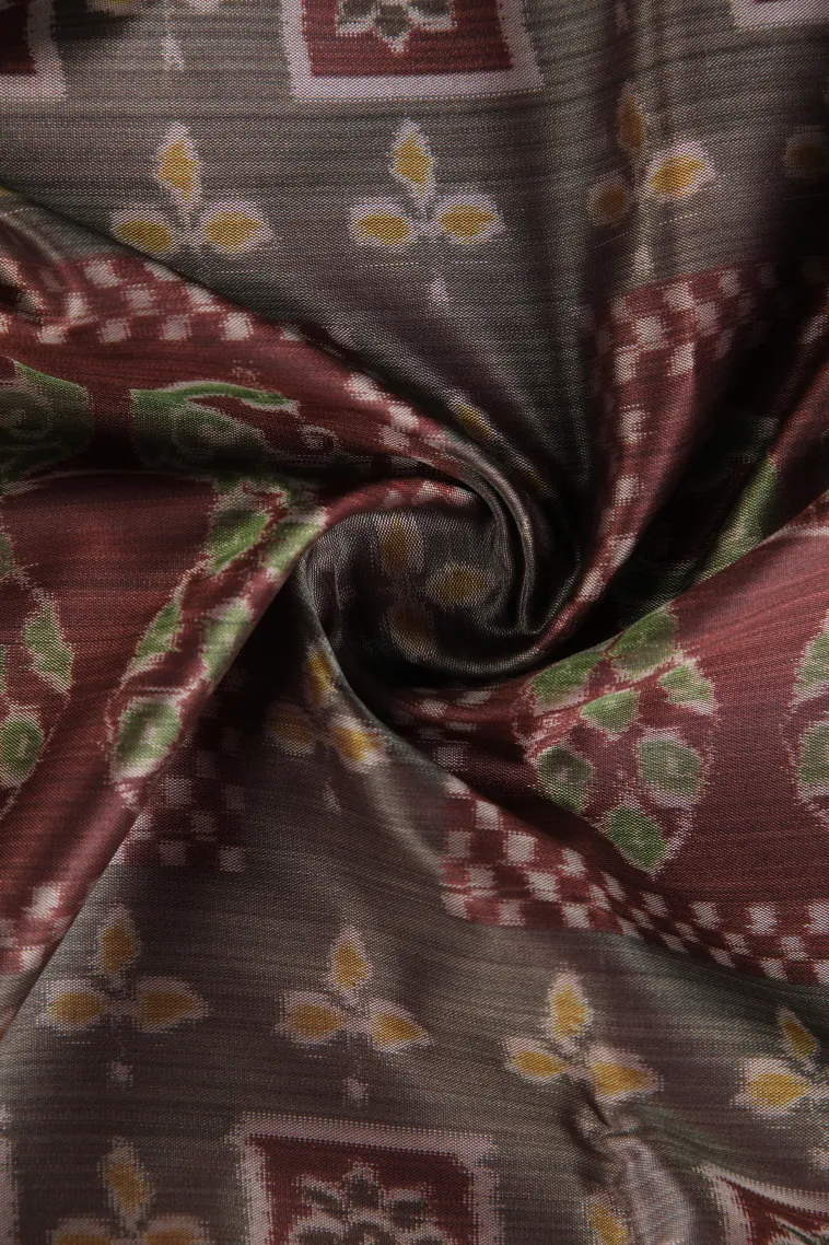 Berry Red Soft Silk Sarees Without Zari With Peacock Motifs view 4