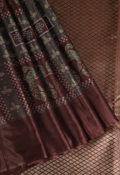 Berry Red Soft Silk Sarees Without Zari With Peacock Motifs