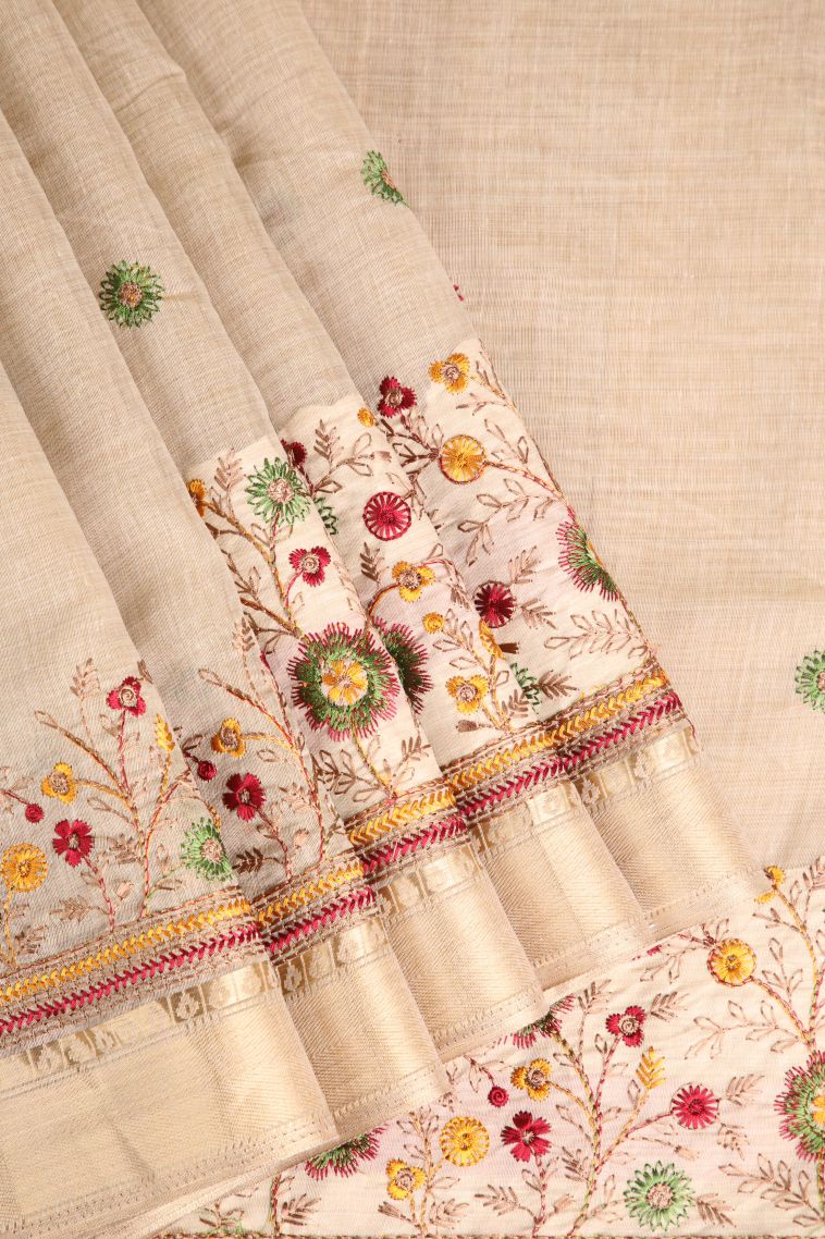 Vanilla Custard Yellow Chanderi Cotton Sarees Gold Zari with Floral Puttas Embroidary