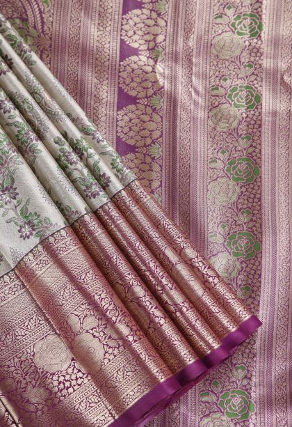 Pistachio Green Apoorva Silk Sarees with Copper Zari Floral Patterns