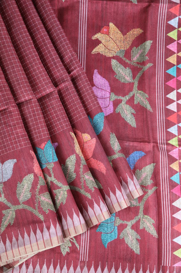 Cherry Red Raw Silk Sarees Without Zari With Checks