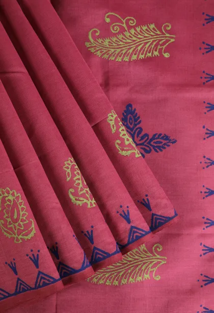 Bubblegum Pink Poly Cotton Sarees Without Zari With Floral Puttas