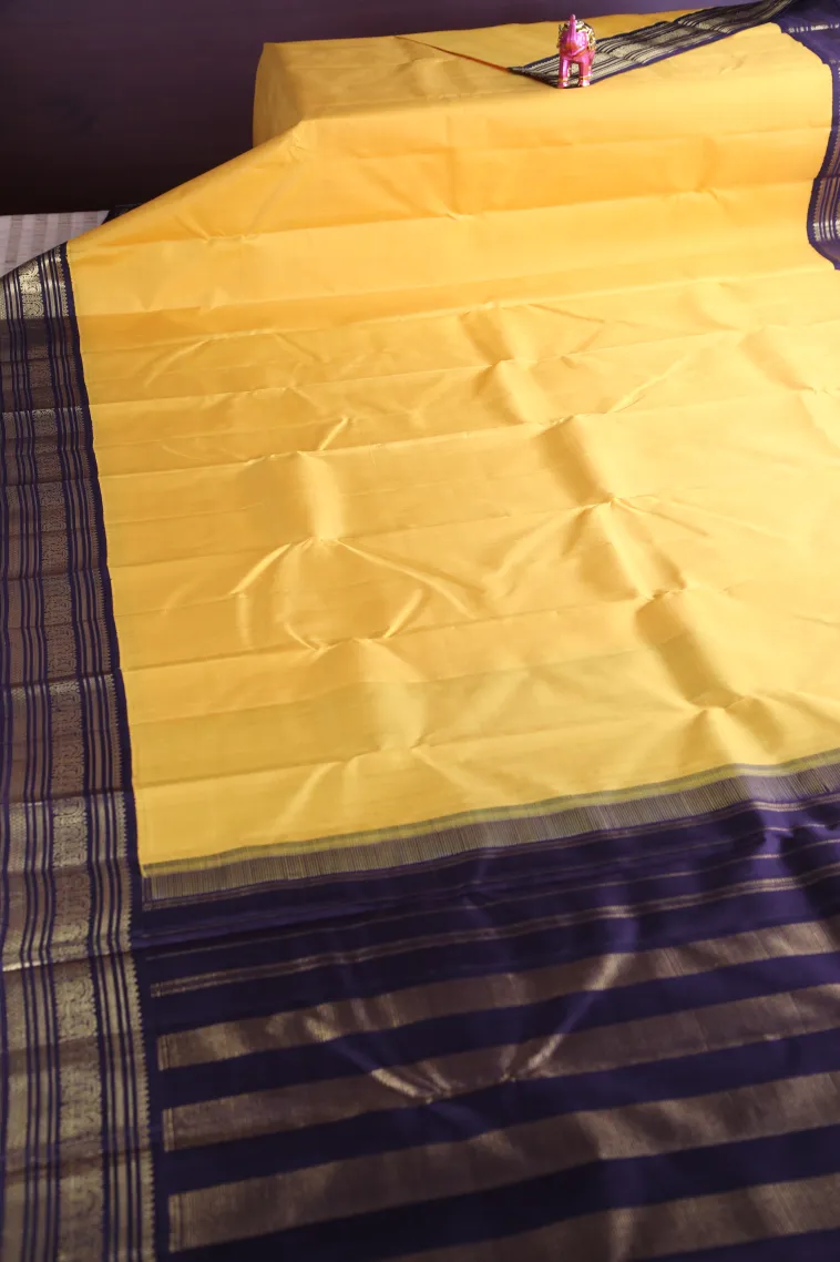 Lemon Yellow Kanchipuram Silk Sarees with Gold Zari Plain view 2