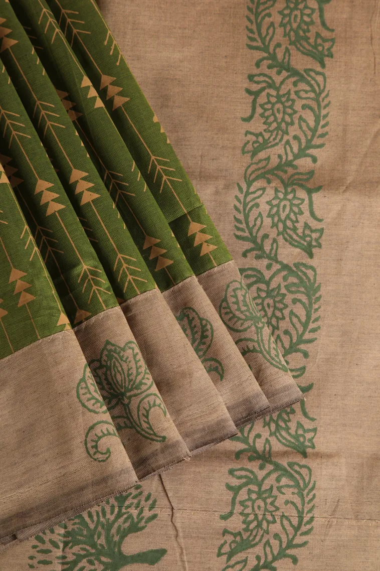 Pickle Green Poly Cotton Sarees Without Zari With Geometric Shapes