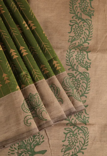 Pickle Green Poly Cotton Sarees Without Zari With Geometric Shapes