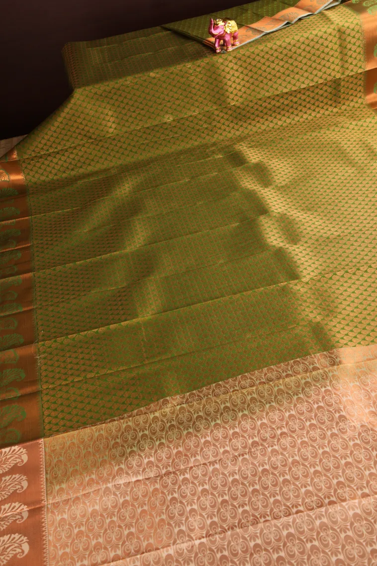 Pear Green Visiri Madippu Silk Sarees with Copper Zari Floral Patterns view 2