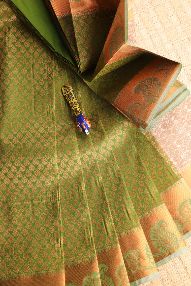 Pear Green Visiri Madippu Silk Sarees with Copper Zari Floral Patterns