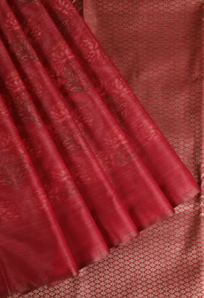 Rose Red Soft Silk Sarees Without Zari With Floral Patterns