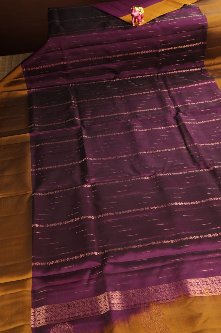 Bosenberry Purple Soft Silk Saree Copper Zari with Rain Drops Mottif view 2