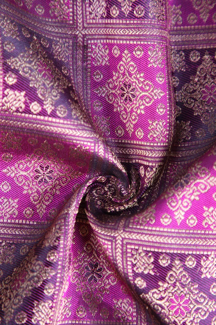 Magenta Purple Kanchipuram Silk Sarees with Gold Zari Floral Patterns view 4