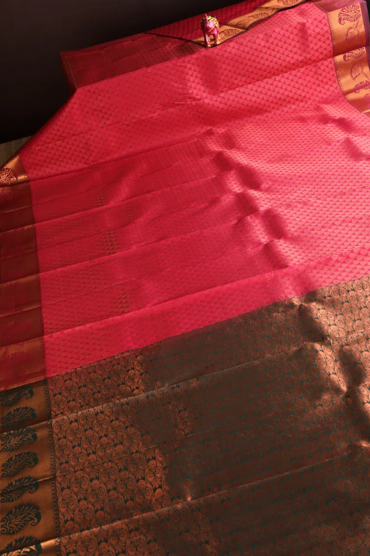 Punch Pink Visiri Madippu Silk Sarees with Copper Zari Floral Patterns view 2