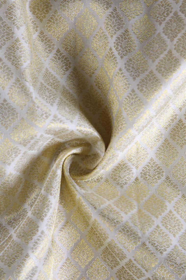 Cream White Kanchipuram Silk Sarees with Gold Zari Jacquard view 4
