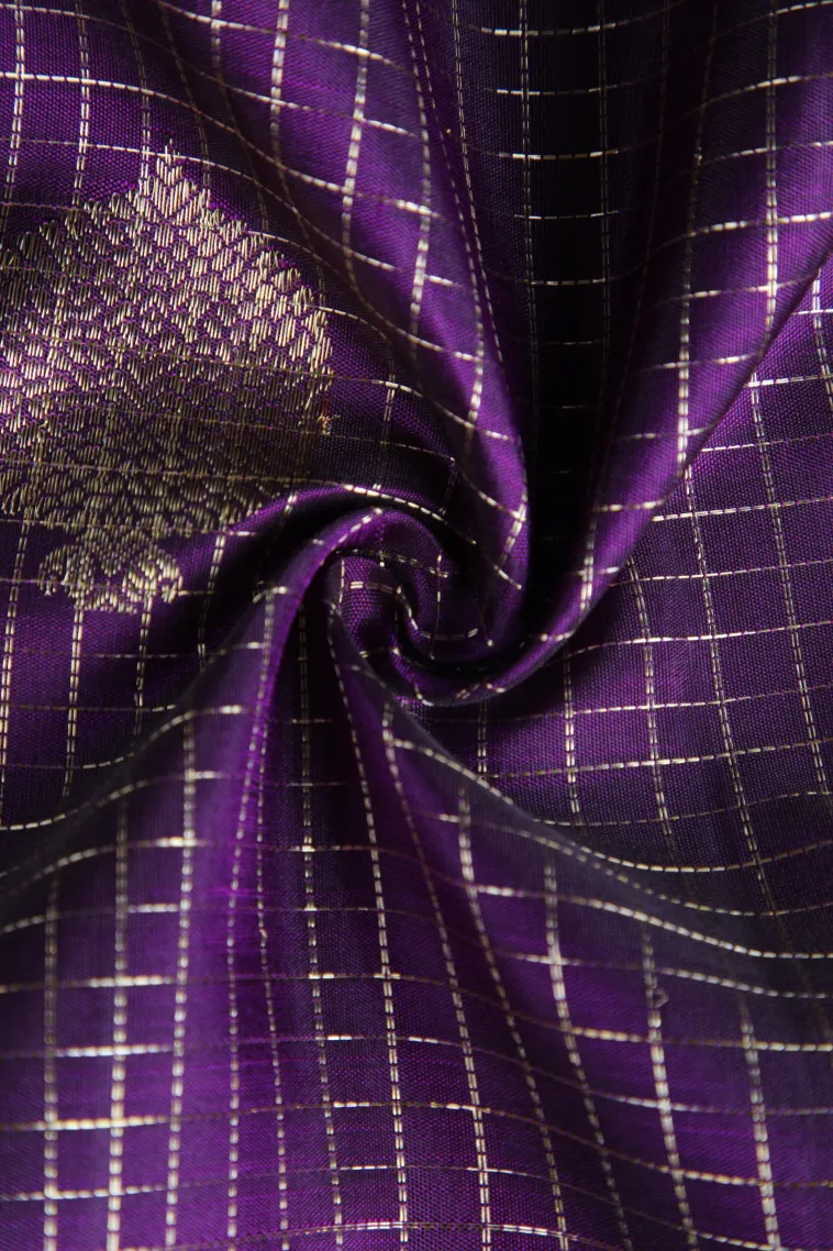 Mauve Purple Kanchipuram Silk Sarees with Gold Zari Small Checks Pattern view 4