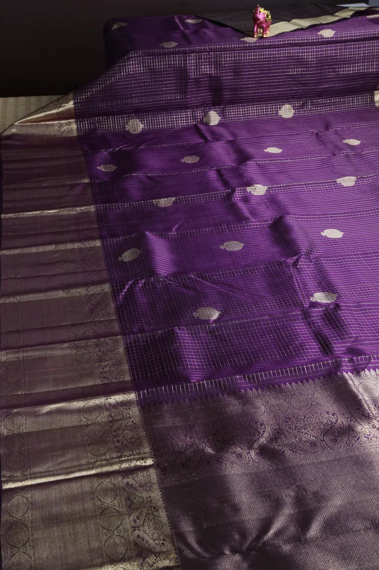 Mauve Purple Kanchipuram Silk Sarees with Gold Zari Small Checks Pattern view 2