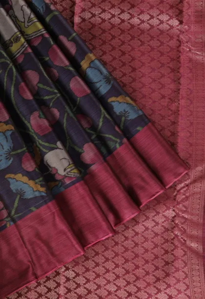 Grape Purple Soft Silk Sarees Without Zari With Floral Patterns