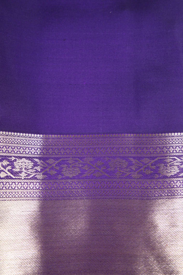 Mauve Purple Kanchipuram Silk Sarees with Gold Zari Floral Patterns view 3