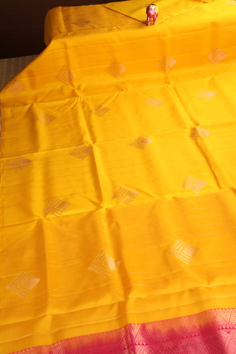 Merigold Orange Soft Silk Saree Copper Zari with Geometric Shapes view 2