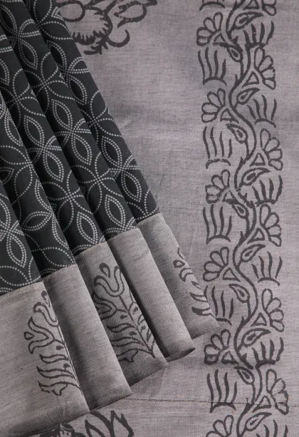 Charcoal Black Poly Cotton Sarees Without Zari With Floral Patterns
