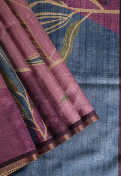 Lemonade Pink Raw Silk Sarees Without Zari With Floral Patterns