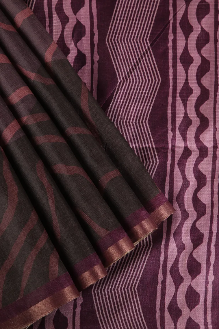 Magenta Purple Raw Silk Sarees Without Zari With Floral Patterns