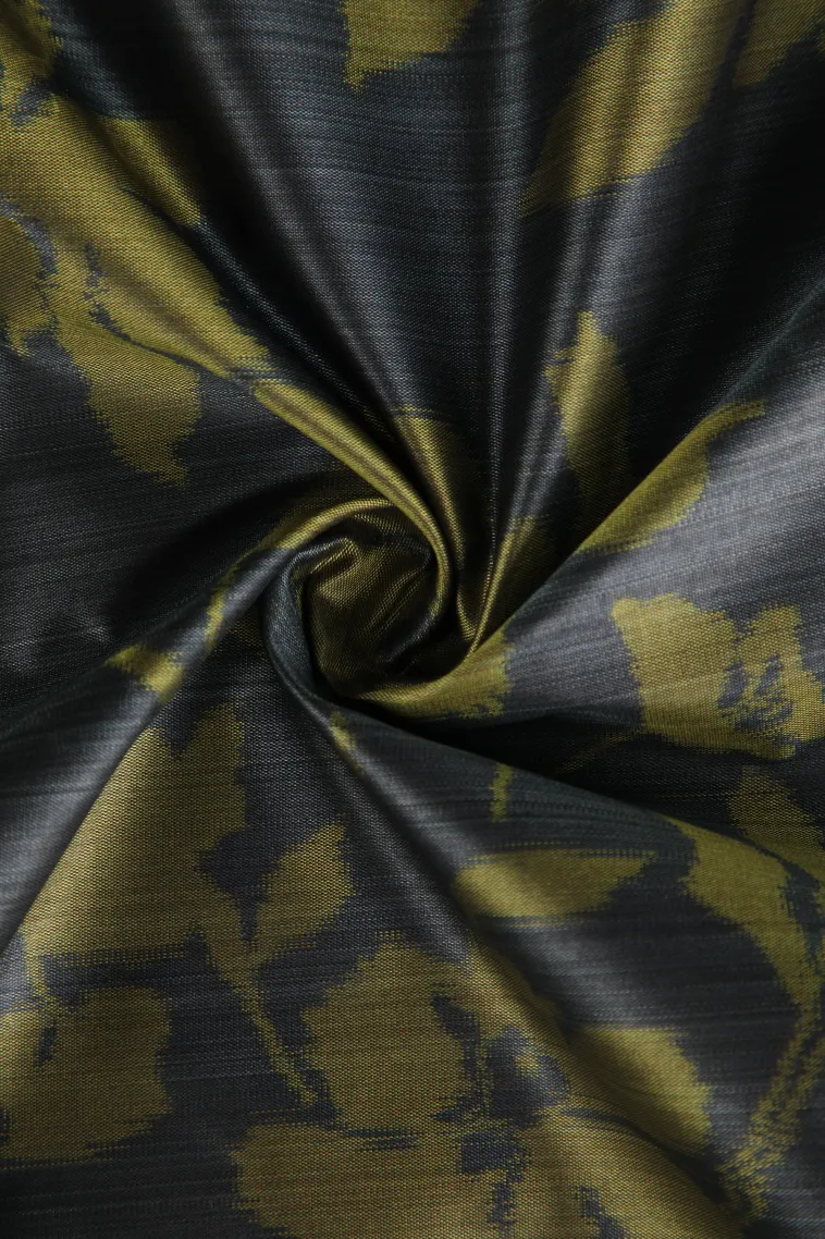 Bottle Green Soft Silk Sarees Without Zari With Floral Patterns view 4