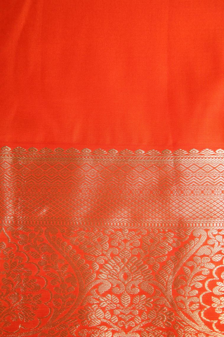 Grape Purple Apoorva Silk Sarees with Copper Zari Floral Patterns view 3