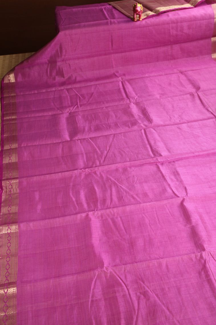 Fuscia Pink Raw Silk Sarees Gold Zari with Plain view 2