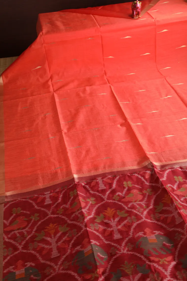Rose Red Silk Cotton Sarees with Gold Zari Buttis (small Dots Or Motifs) view 2