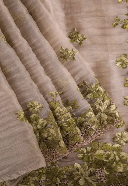 Salt White Organza Saree Without Zari With Floral Puttas