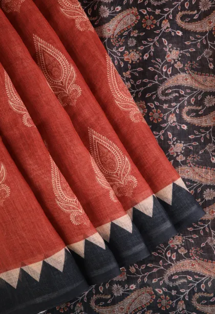 Apple Red Linen Saree Without Zari With Flower Mottif