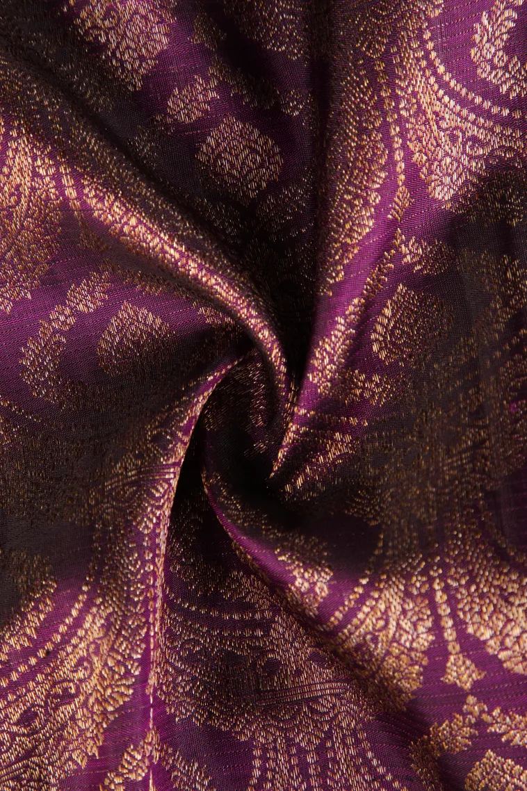 Grape Purple Kanchipuram Silk Sarees with Gold Zari Floral Patterns view 4