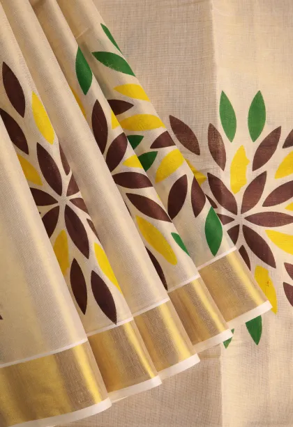 Cream White Kasavu Sarees with Gold Zari Flower Mottif