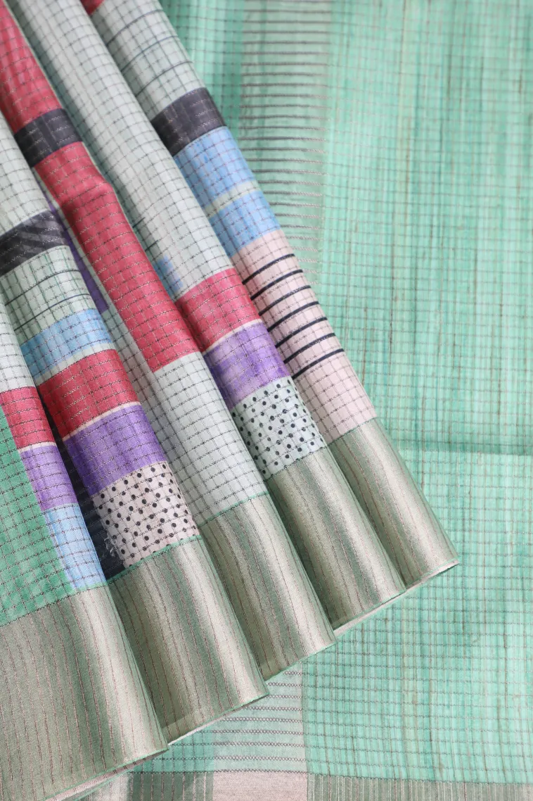 Pistachio Green Jute Sarees with Antic Zari Jamandery Pattern