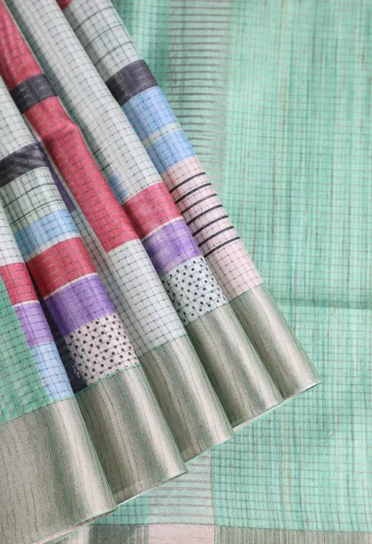 Pistachio Green Jute Sarees with Antic Zari Jamandery Pattern