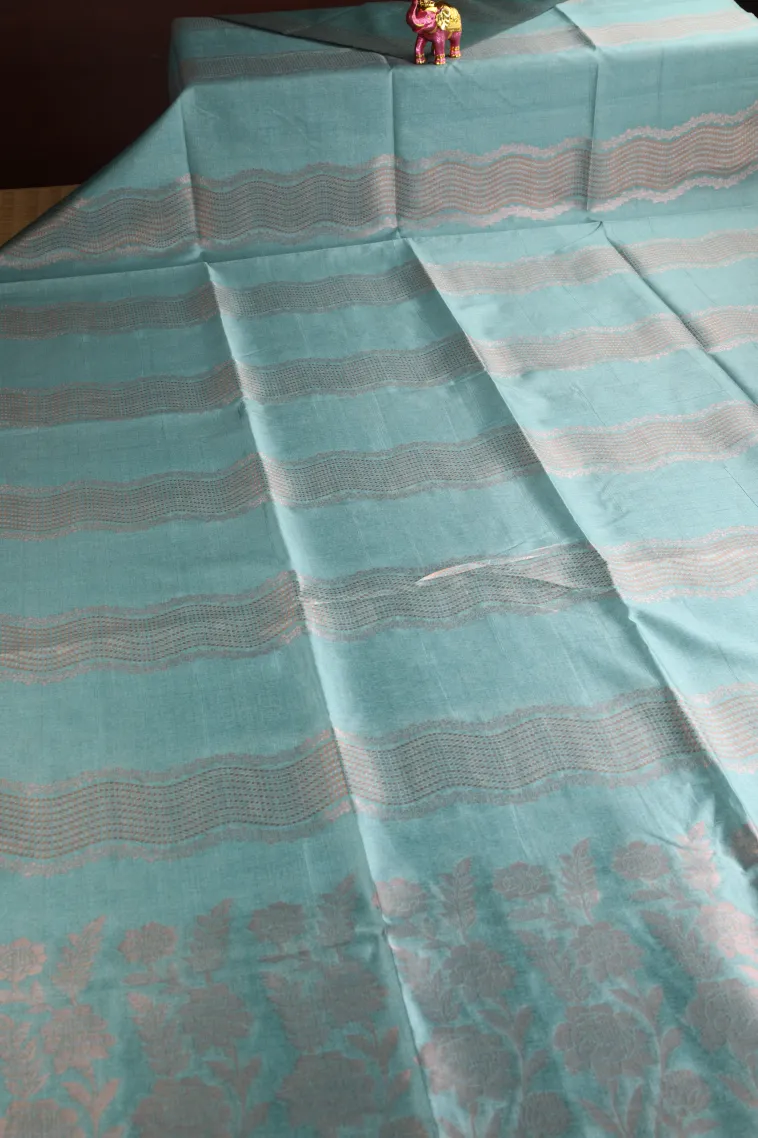 Sapphire Blue Tussar Saree with Antic Zari Kodi Pattern view 2