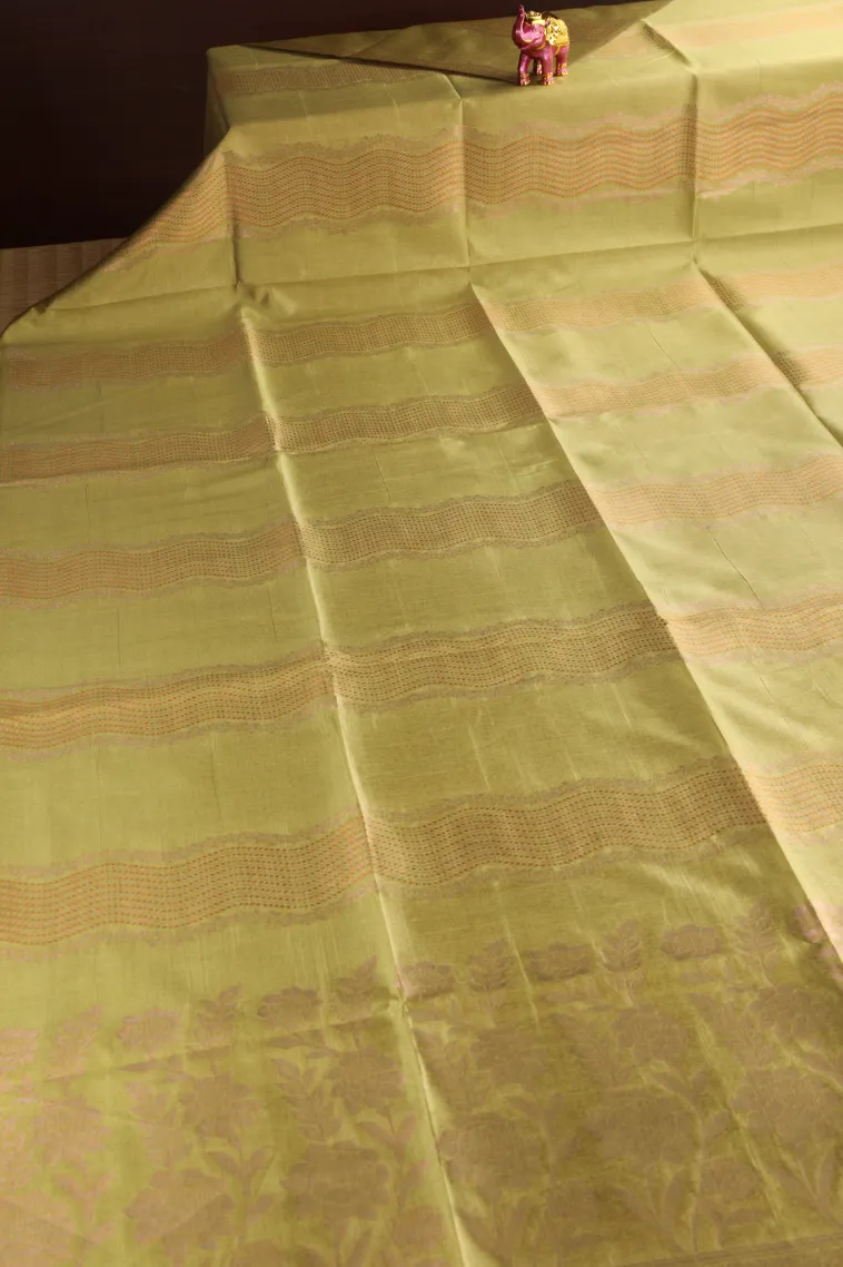 Hazelnut Yellow Tussar Saree with Antic Zari Kodi Pattern view 2