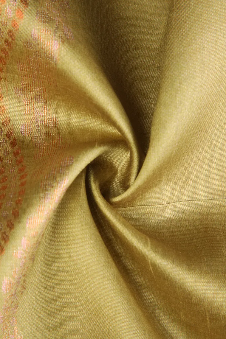 Hazelnut Yellow Tussar Saree with Antic Zari Kodi Pattern view 4