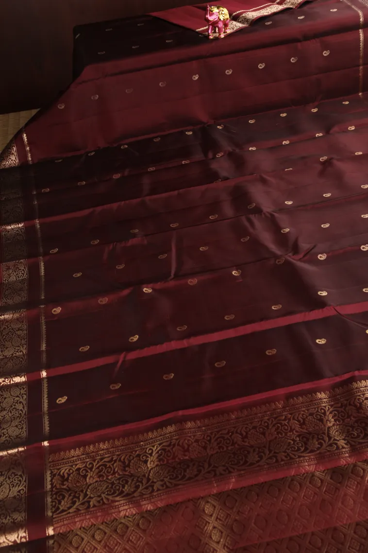 Jam Red Soft Silk Saree with Gold Zari Mango Puttas view 2