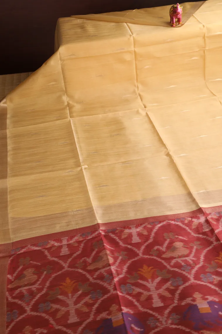 Cookie Yellow Silk Cotton Sarees with Gold Zari Buttis (small Dots Or Motifs) view 2
