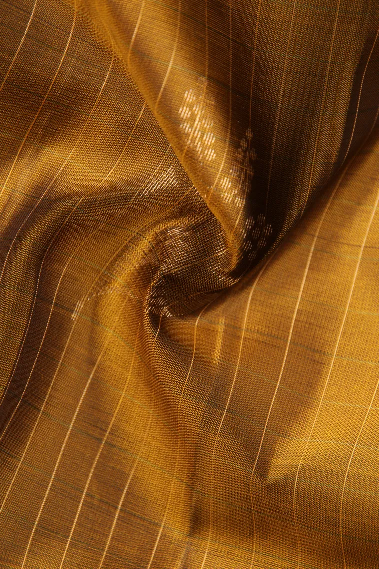 Gold Soft Silk Saree with Gold Zari Checks And Puttas view 4
