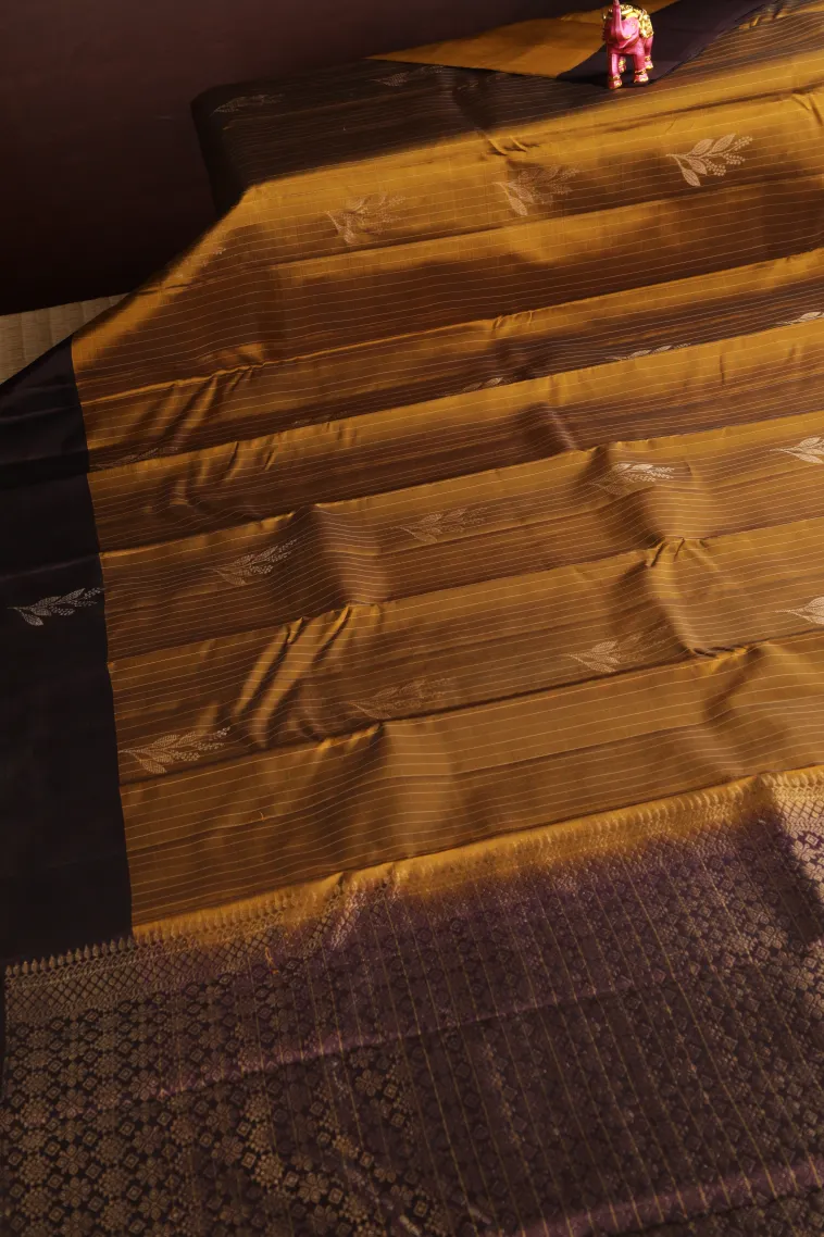 Gold Soft Silk Saree with Gold Zari Checks And Puttas view 2