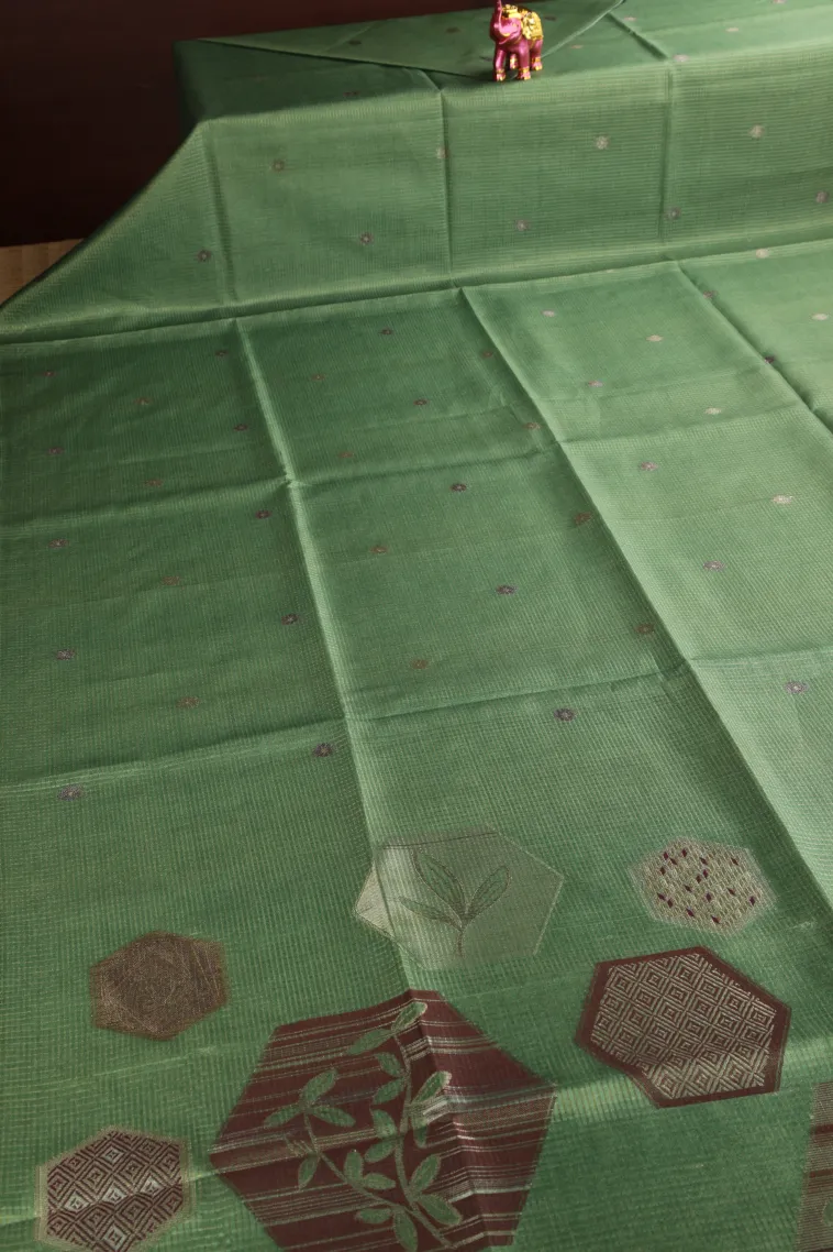 Shamrock Green Tussar Saree Without Zari With Floral Patterns view 2