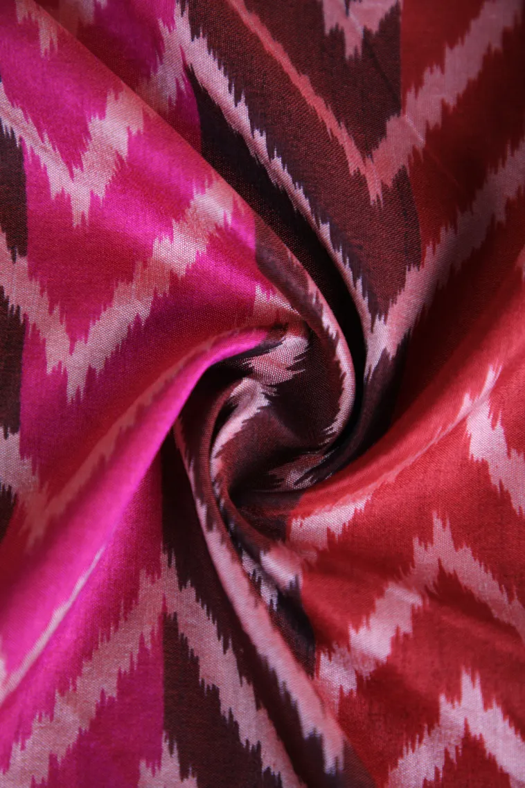 Hot Pink Tussar Saree with Gold Zari Jamandery Pattern view 4