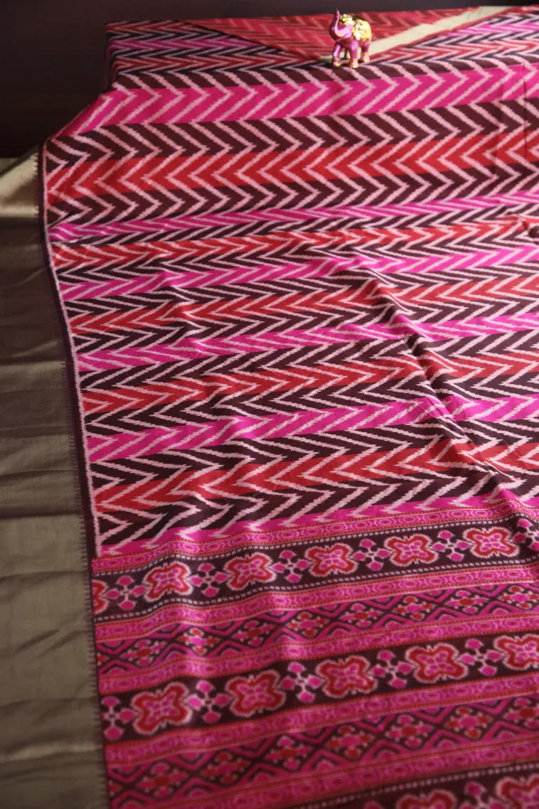 Hot Pink Tussar Saree with Gold Zari Jamandery Pattern view 2