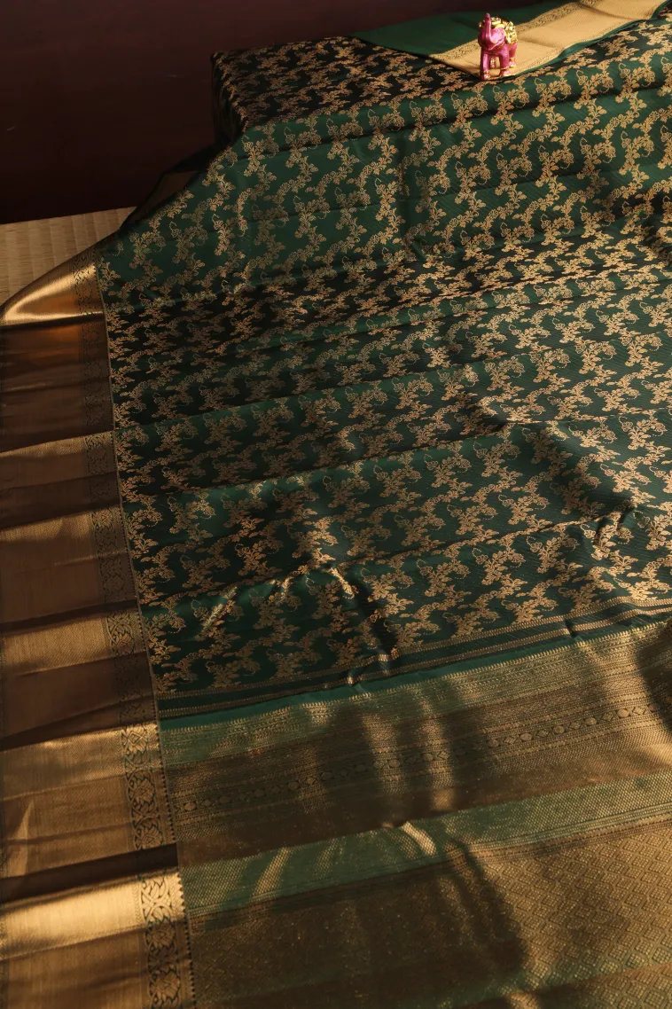 Bottle Green Kanchipuram Silk Sarees with Gold Zari Floral Patterns view 2