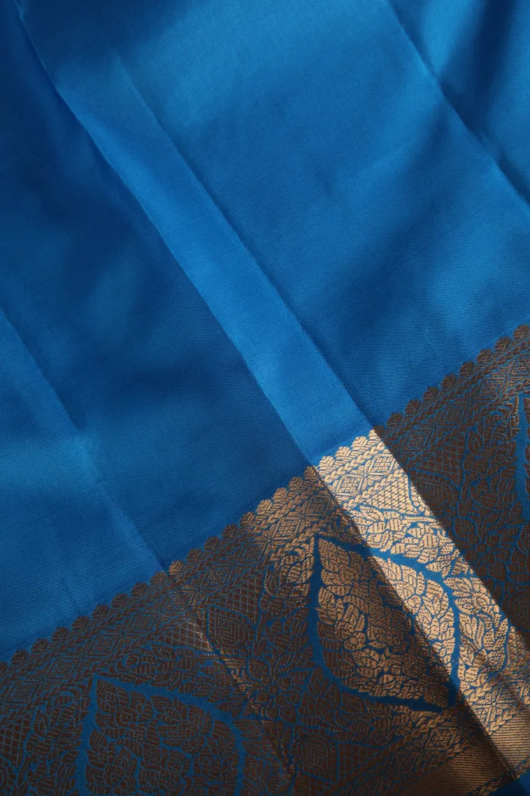 Magenta Purple Soft Silk Saree with Gold Zari Buttis (small Dots Or Motifs) view 3
