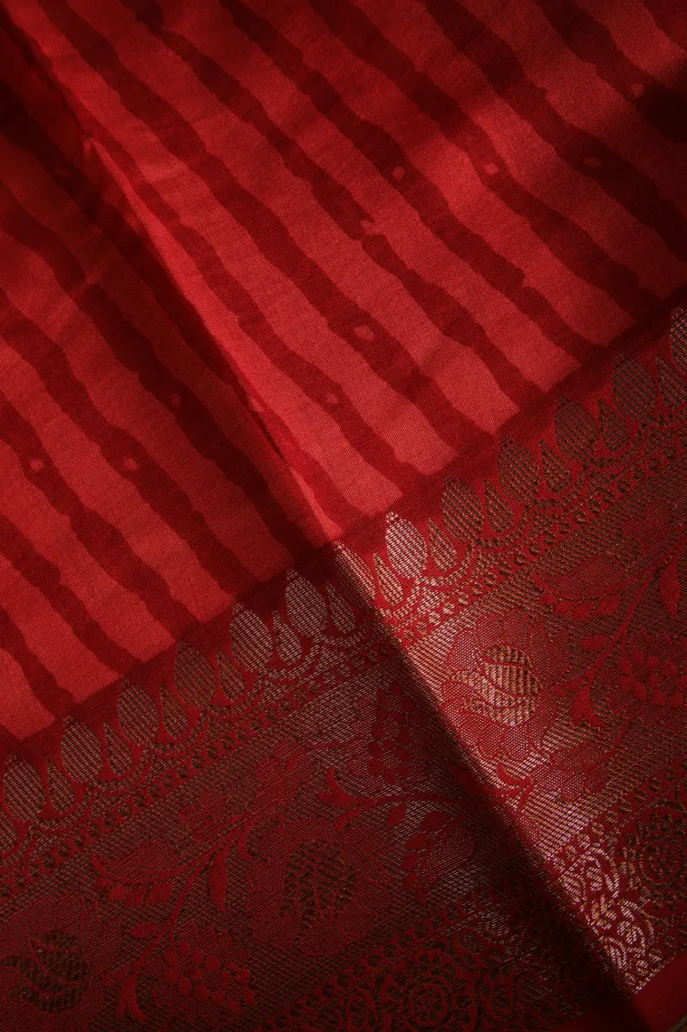 Magenta Purple Chanderi Cotton Sarees with Copper Zari Geometric Shapes view 3
