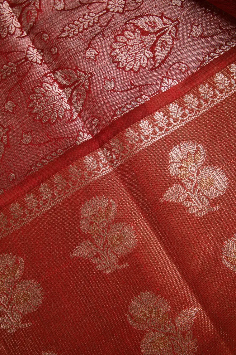 Apple Red Raw Silk Sarees with Thread Zari Checks And Puttas view 3