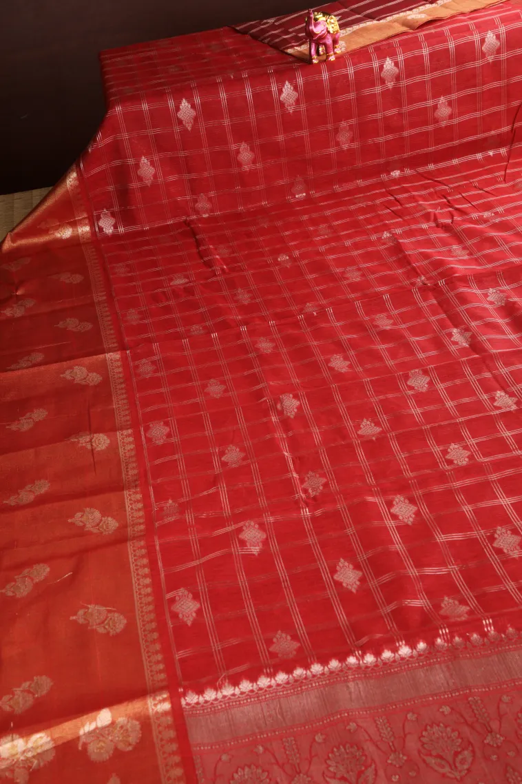 Apple Red Raw Silk Sarees with Thread Zari Checks And Puttas view 2
