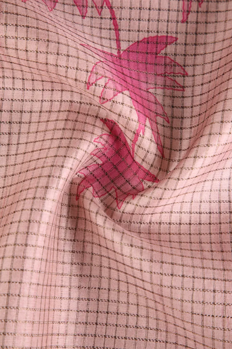 Bubblegum Pink Jute Sarees with Gold Zari Floral Patterns view 4